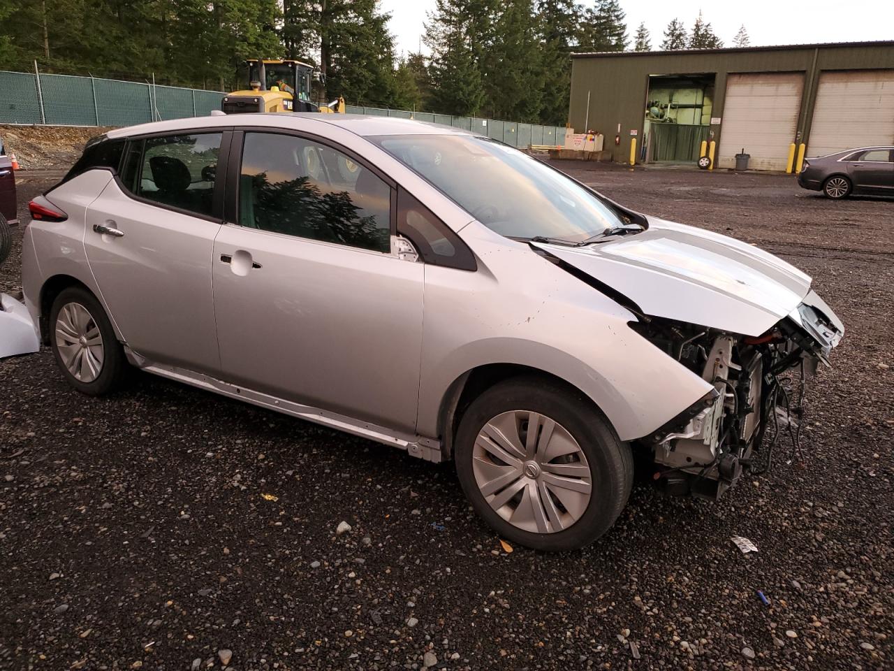 2022 Nissan Leaf - Image 4