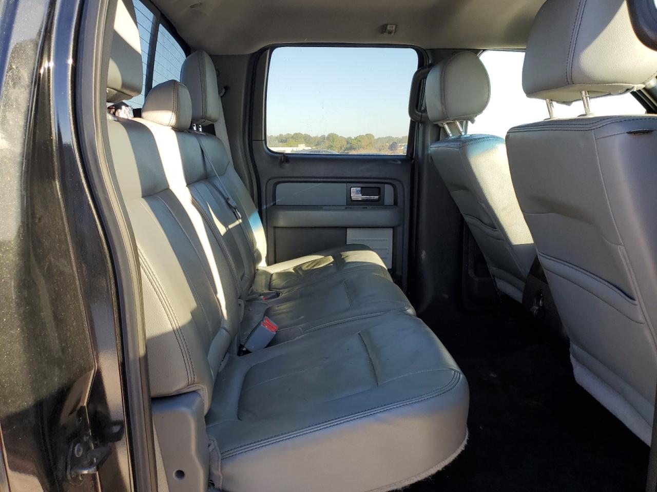 2014 Ford F-150 - Image 10