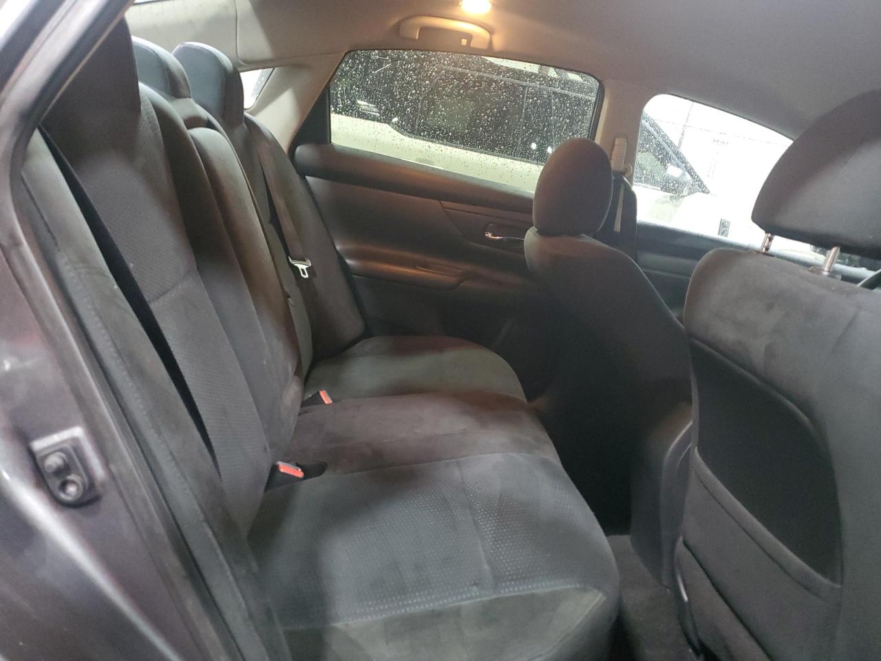 2015 Nissan Altima - Image 10
