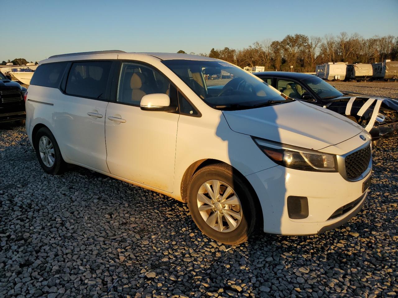 2016 Kia Sedona - Image 4