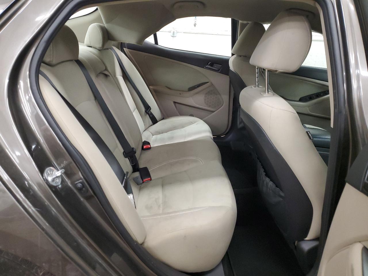 2013 Kia Optima - Image 10