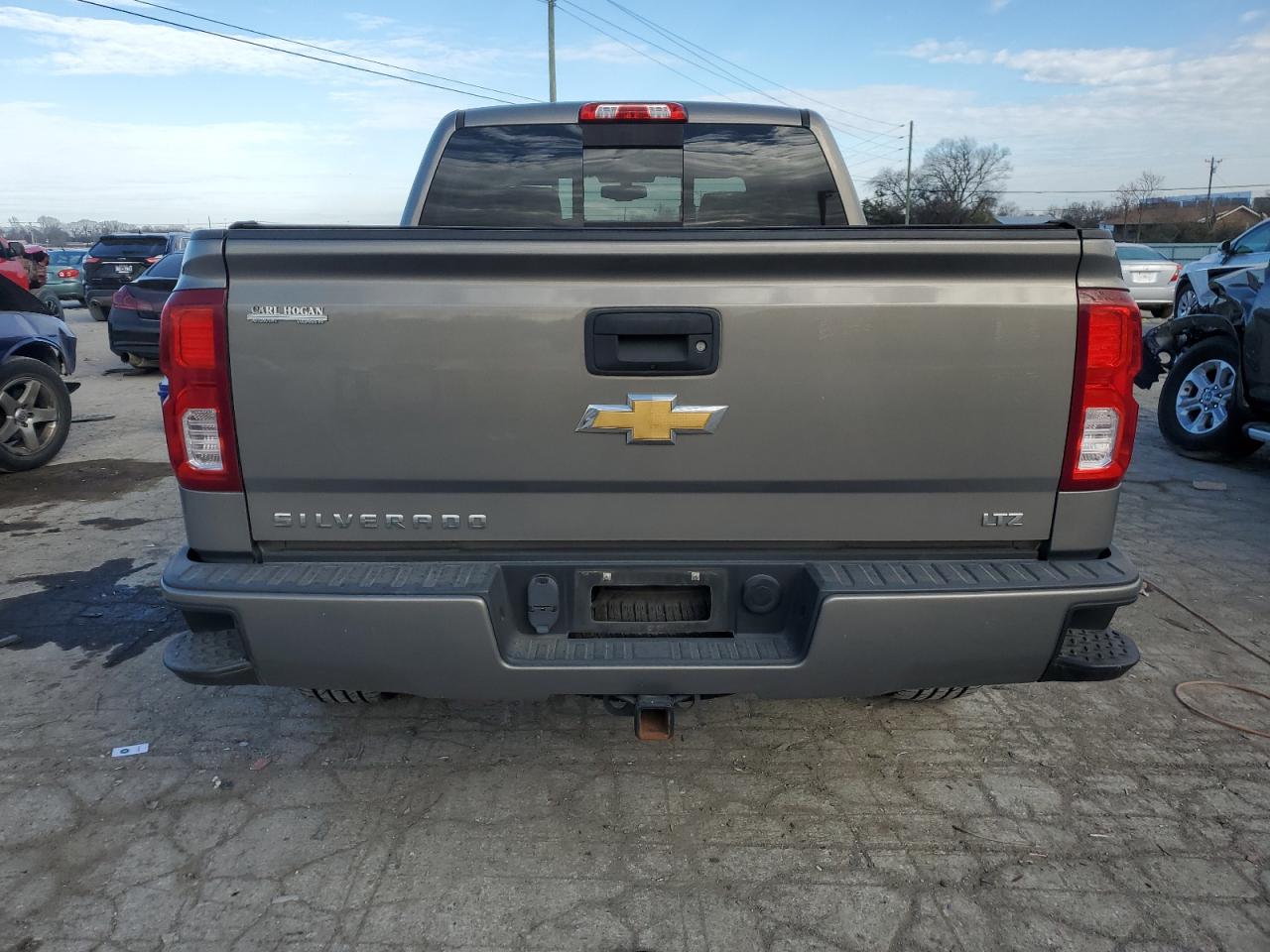 2017 Chevrolet Silverado - Image 6