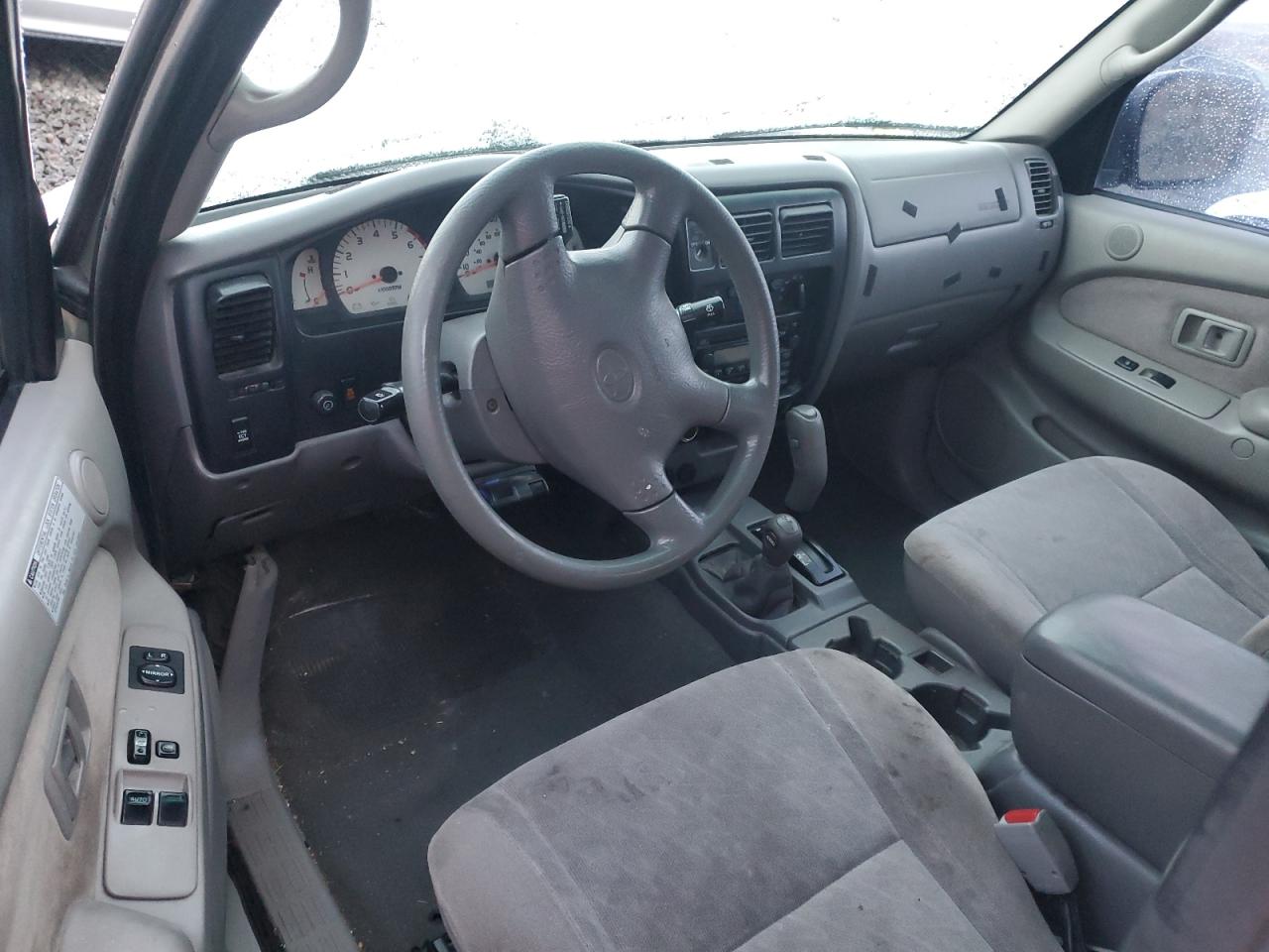 2002 Toyota Tacoma - Image 8