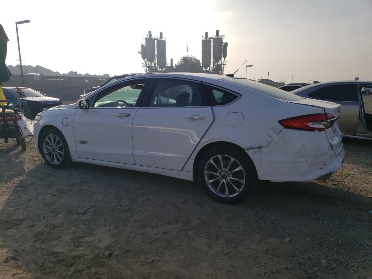 VIN 3FA6P0PU4JR246457 2018 FORD FUSION no.2