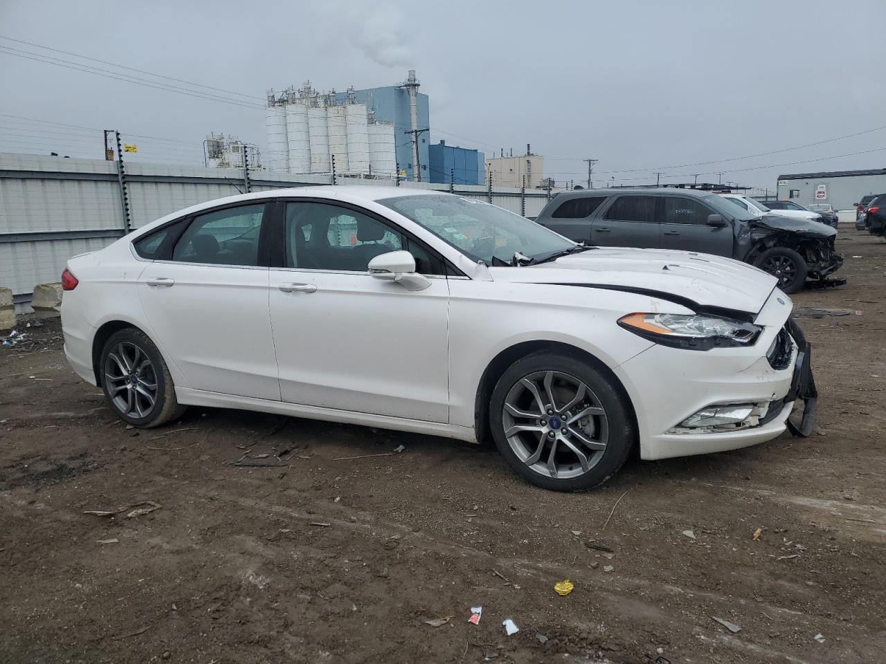 VIN 3FA6P0HD3HR328317 2017 FORD FUSION no.4