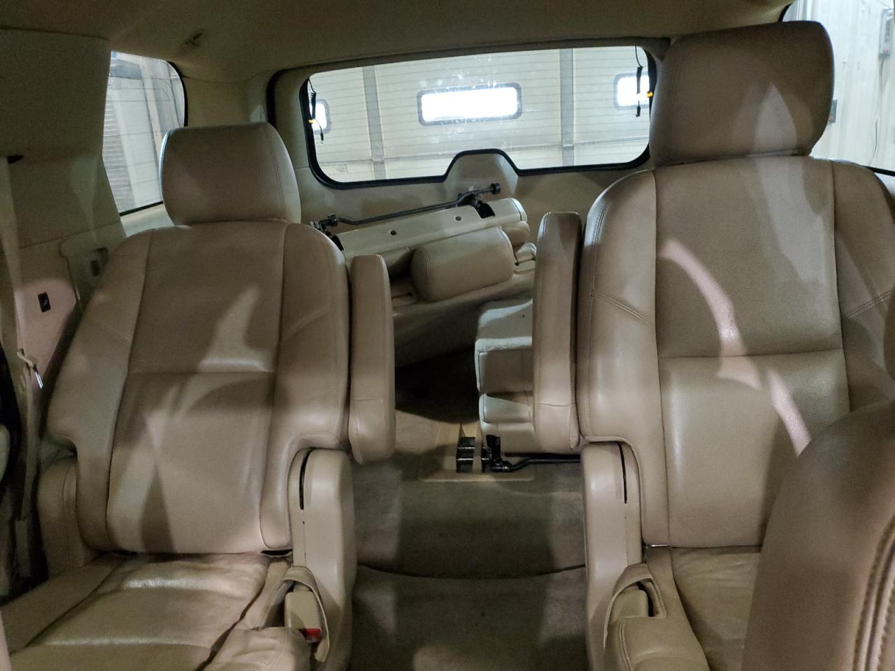 2013 GMC Yukon - Image 10