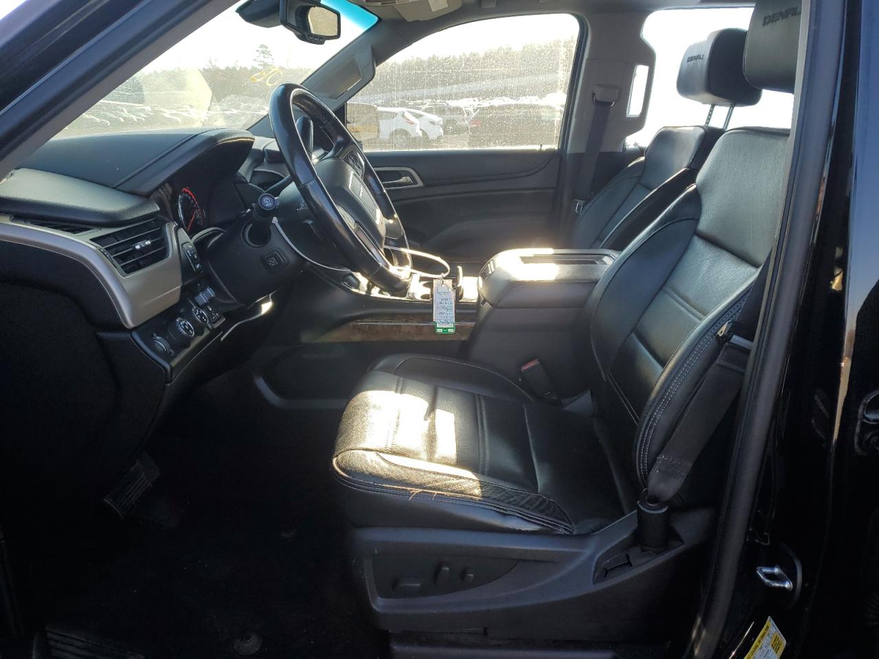 2015 GMC Yukon - Image 7