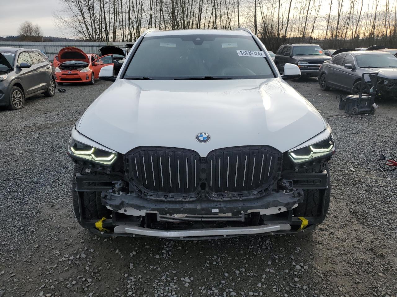 VIN 5UXCR6C54KLL02551 2019 BMW X5 no.5