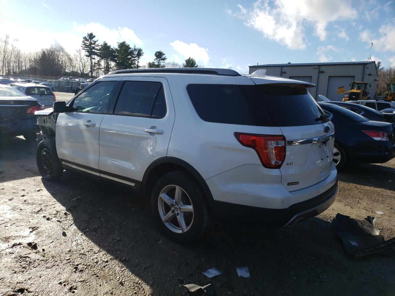 VIN 1FM5K8D83HGB68048 2017 FORD EXPLORER no.2