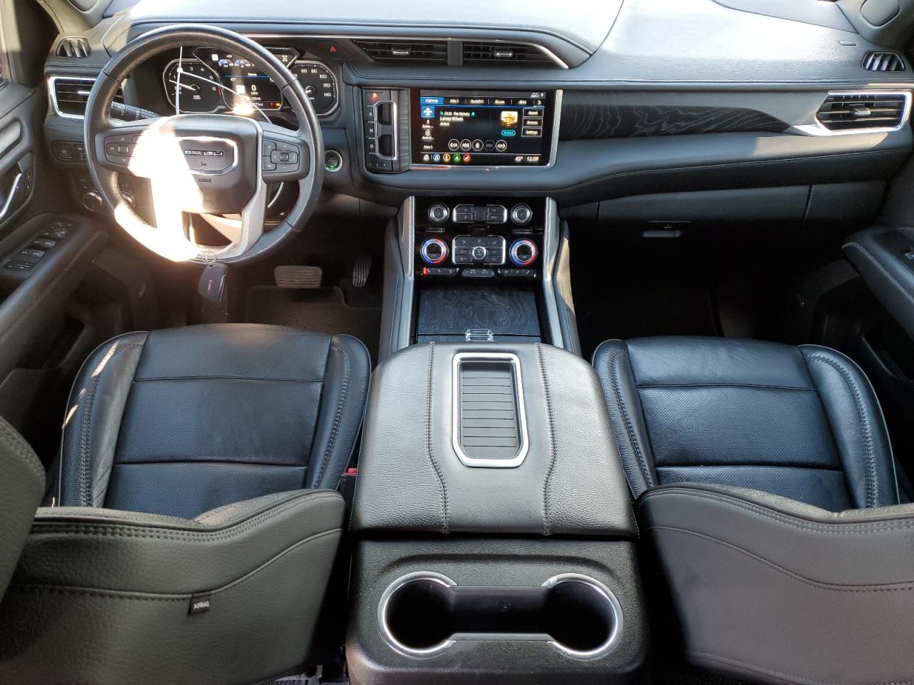 2021 GMC Yukon - Image 8