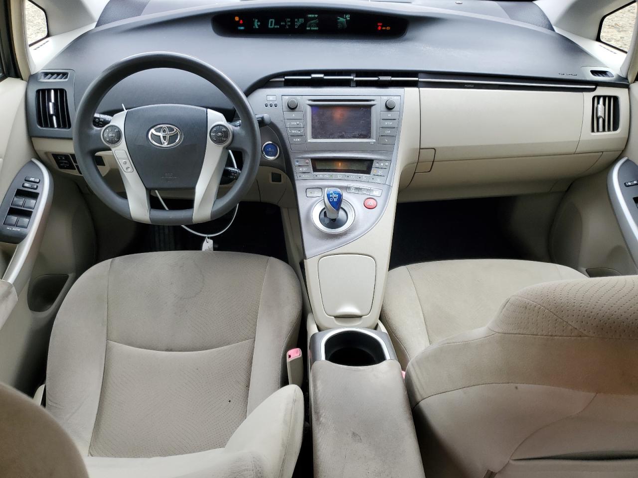 2012 Toyota Prius - Image 8