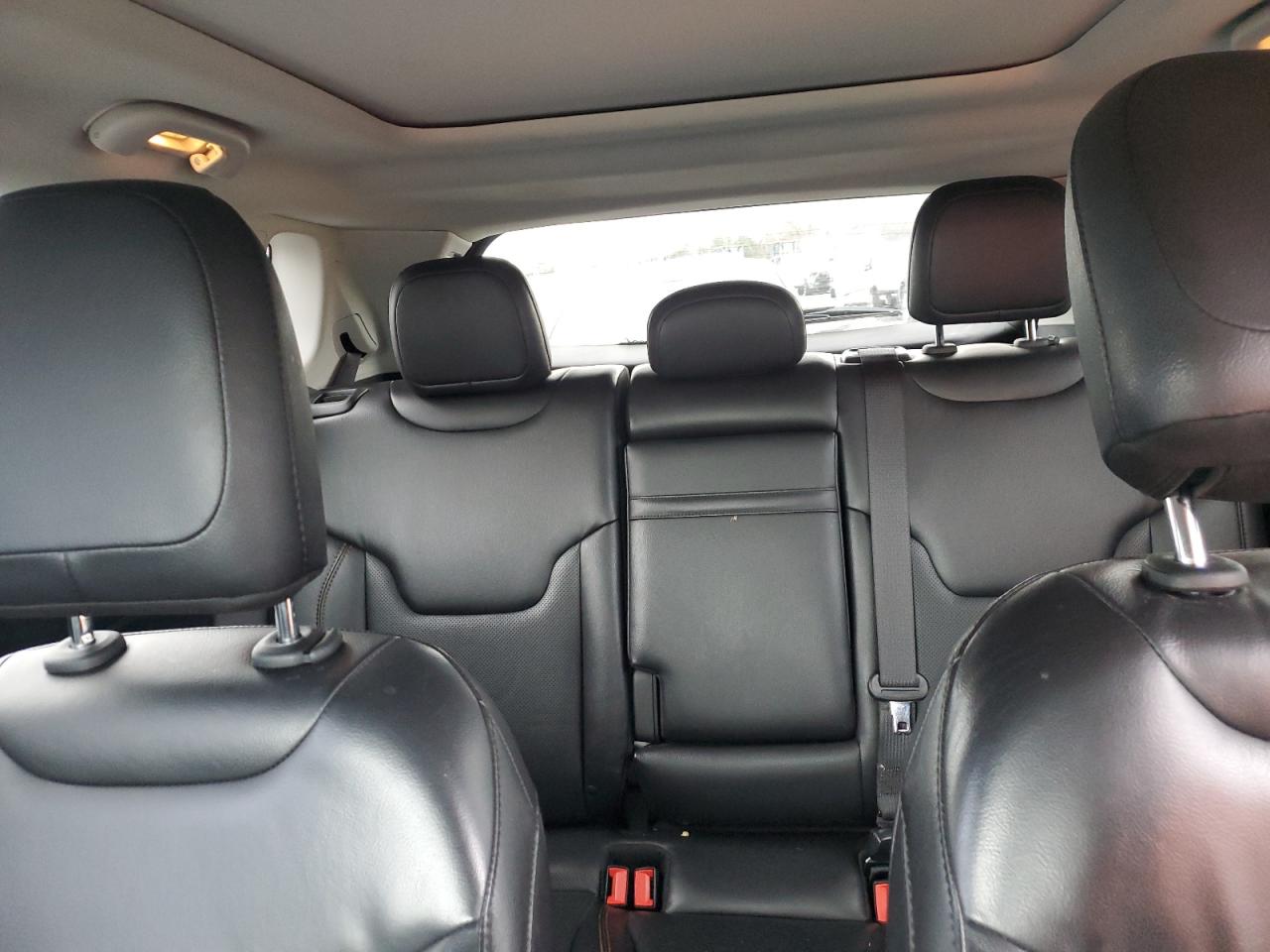 2019 Jeep Compass - Image 10