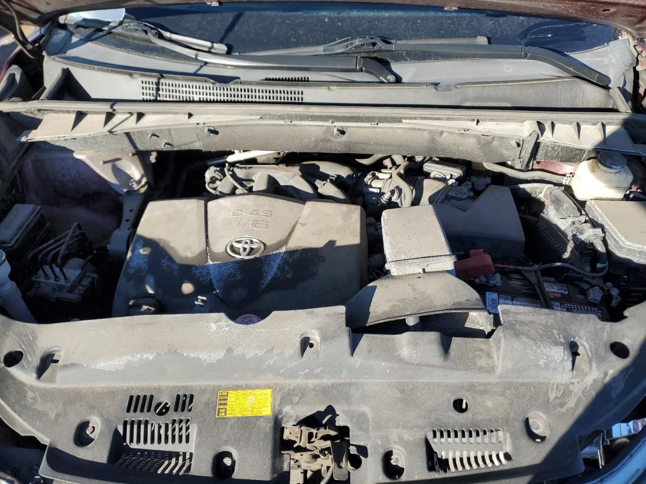 2019 Toyota Highlander - Image 12