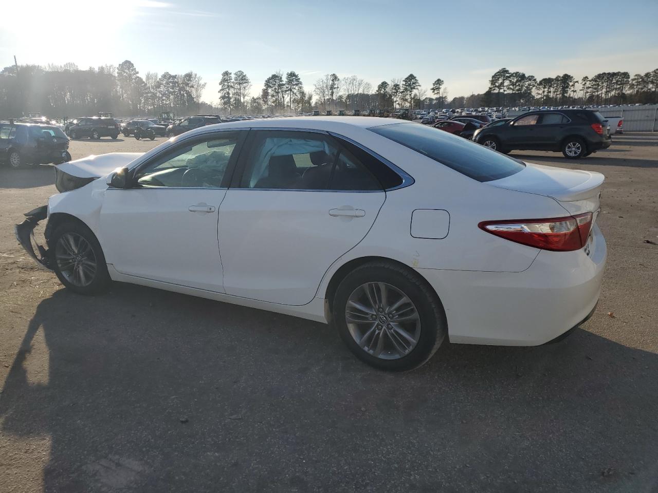 VIN 4T1BF1FK8GU512285 2016 TOYOTA CAMRY no.2