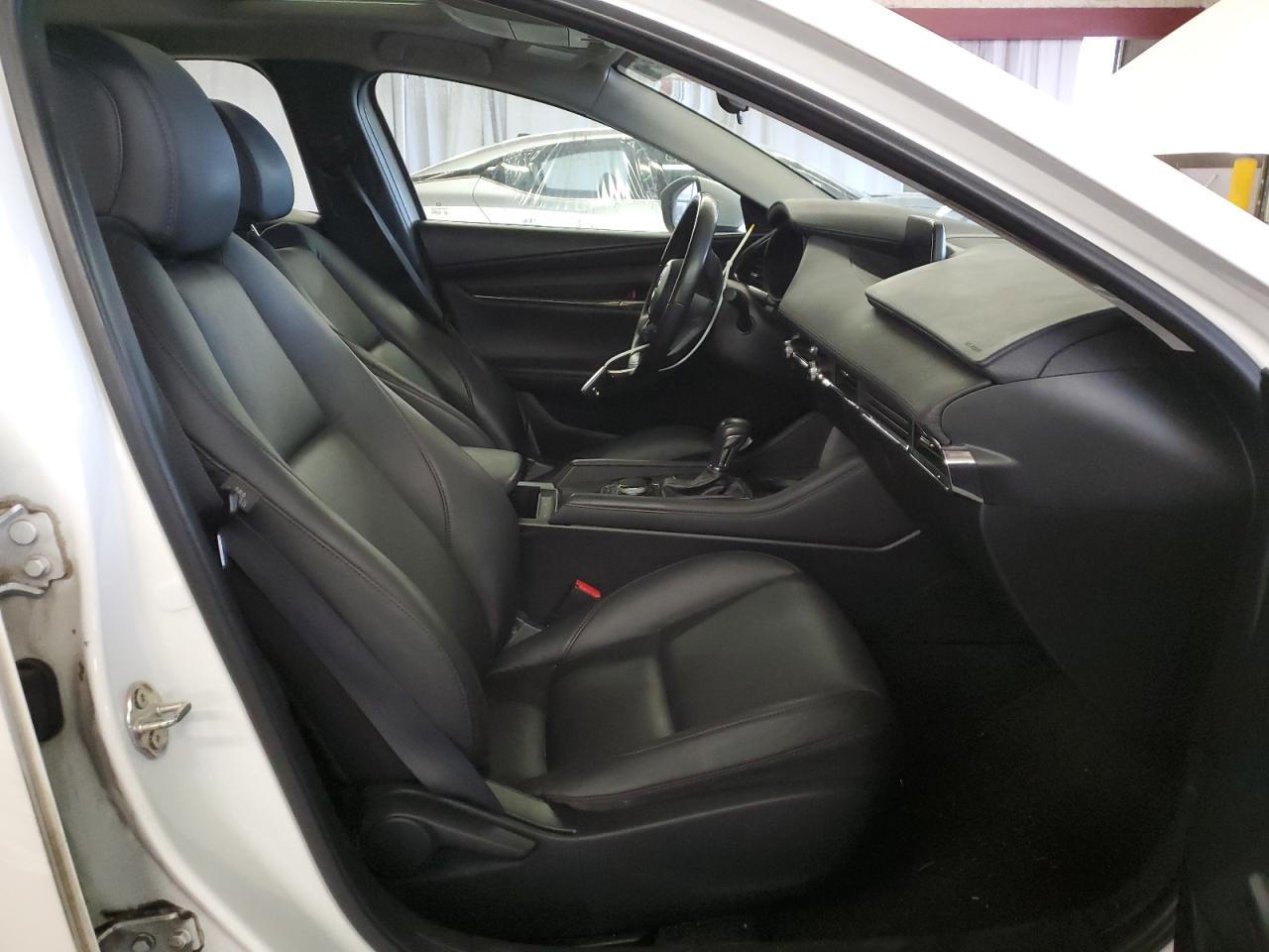 2021 Mazda 3 - Image 7