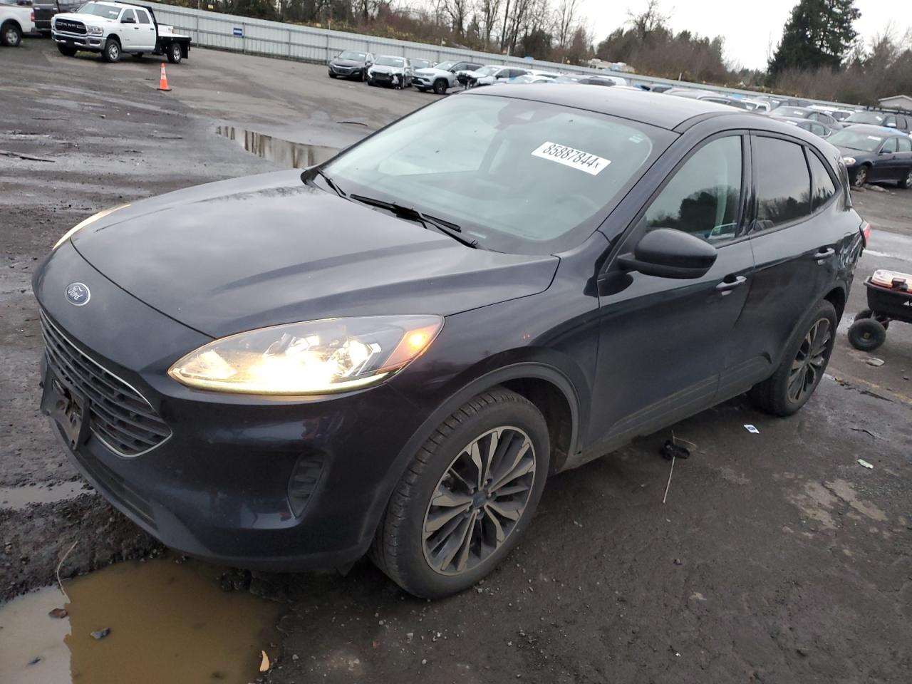 1FMCU9G62MUB27200 FORD ESCAPE 2021