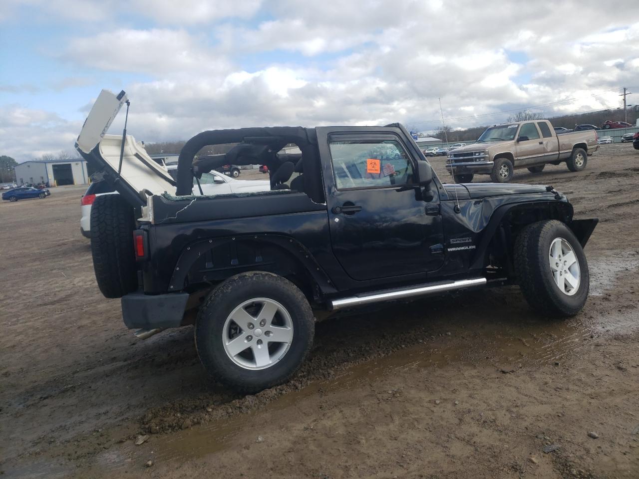 2011 Jeep Wrangler - Image 3
