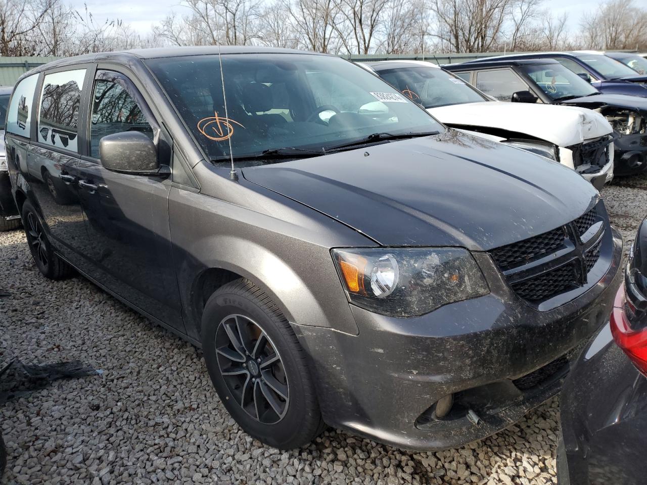 VIN 2C4RDGBG0KR608558 2019 DODGE CARAVAN no.4