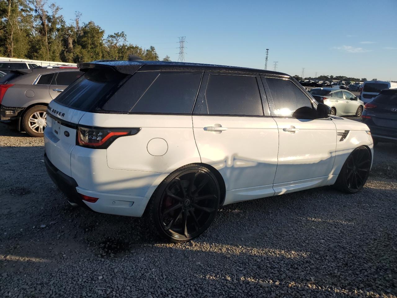 VIN SALWV2FV8HA162354 2017 LAND ROVER RANGEROVER no.3