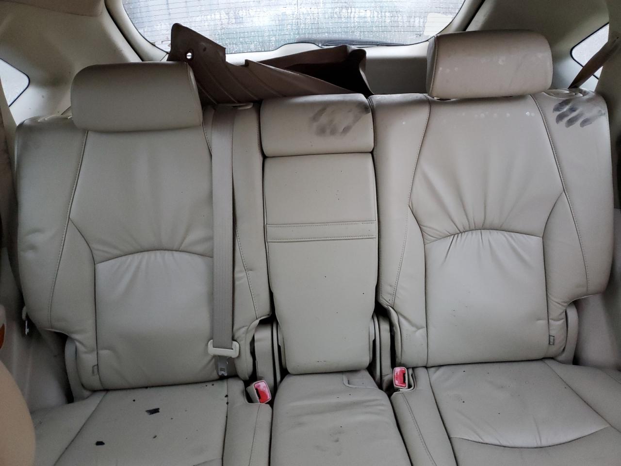 2004 Lexus RX - Image 10