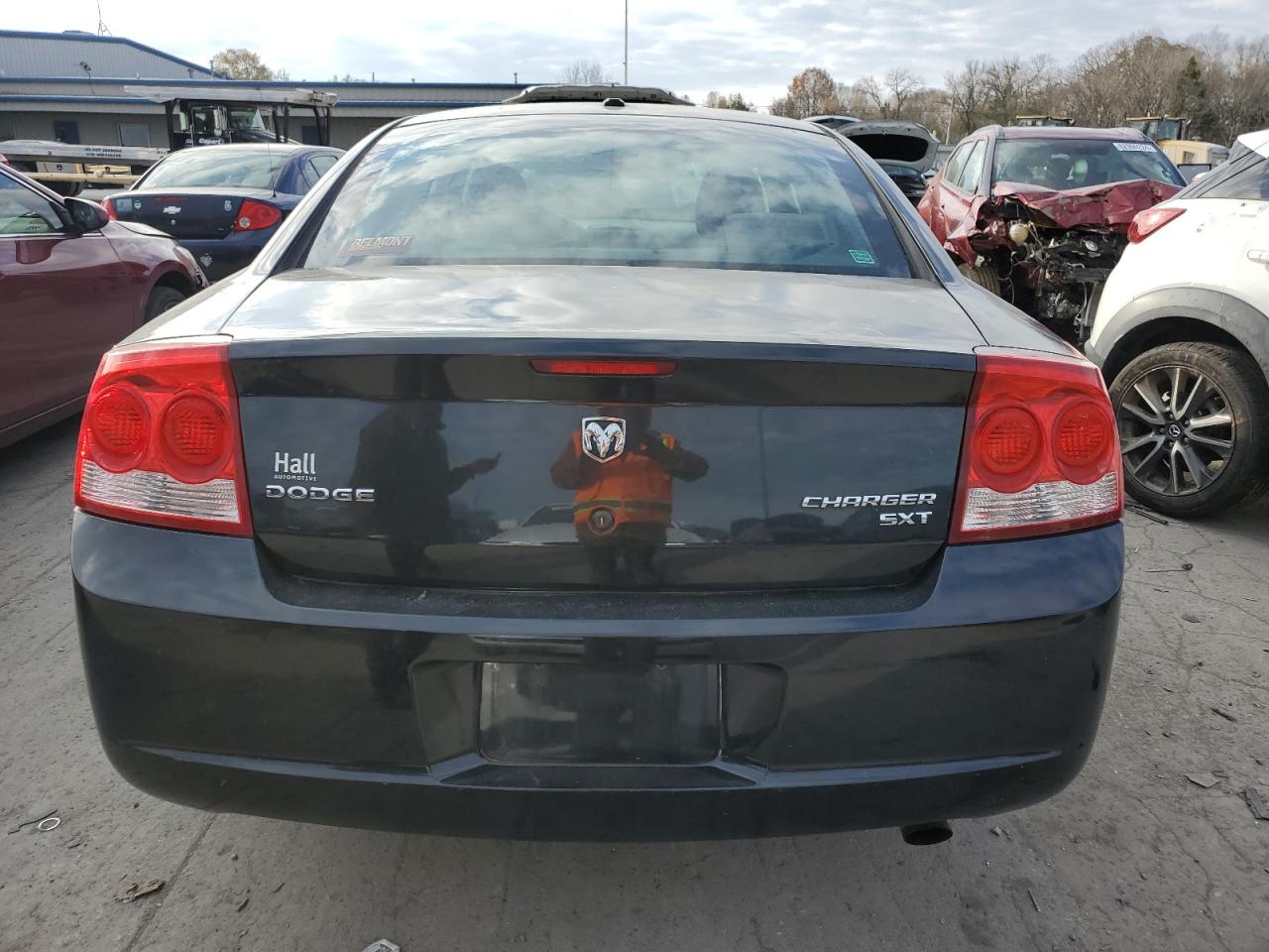 2010 Dodge Charger - Image 6
