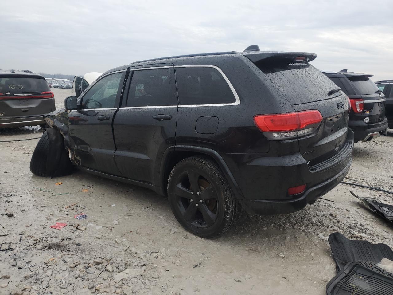 2015 Jeep Grand Cherokee - Image 2
