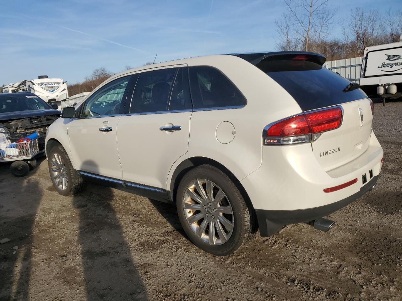 VIN 2LMDJ8JK3DBL45119 2013 LINCOLN MKX no.2