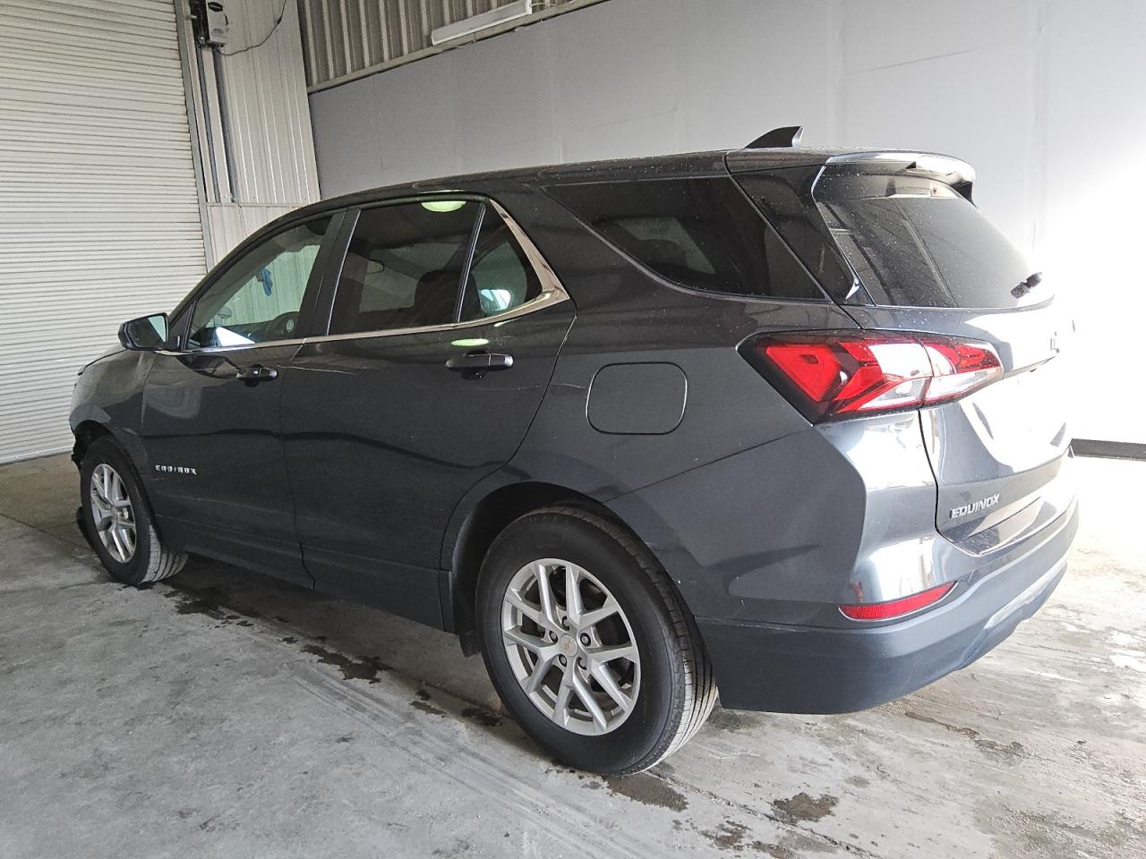 2023 Chevrolet Equinox - Image 2