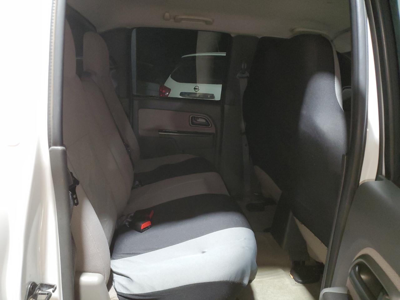 2004 Chevrolet Colorado - Image 10