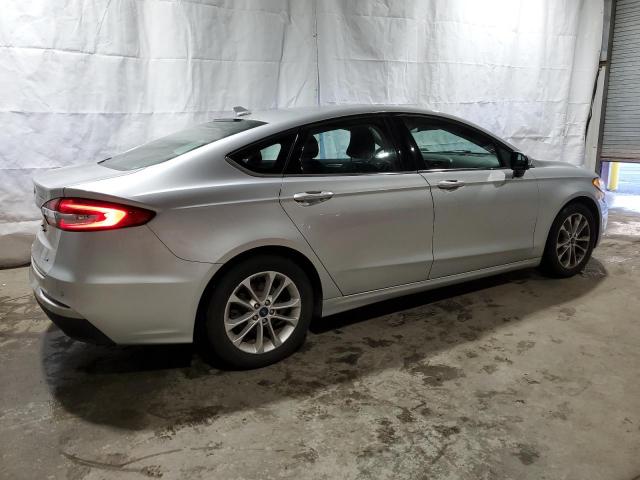  FORD FUSION 2019 Srebrny