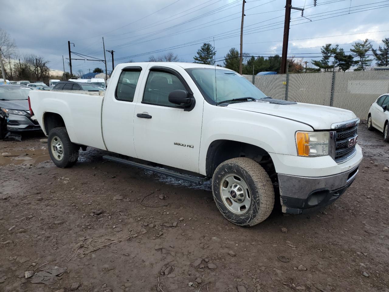 2011 GMC Sierra - Image 4