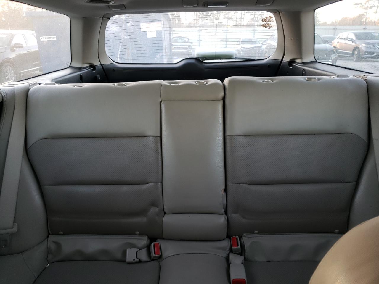 2008 Subaru Outback - Image 10