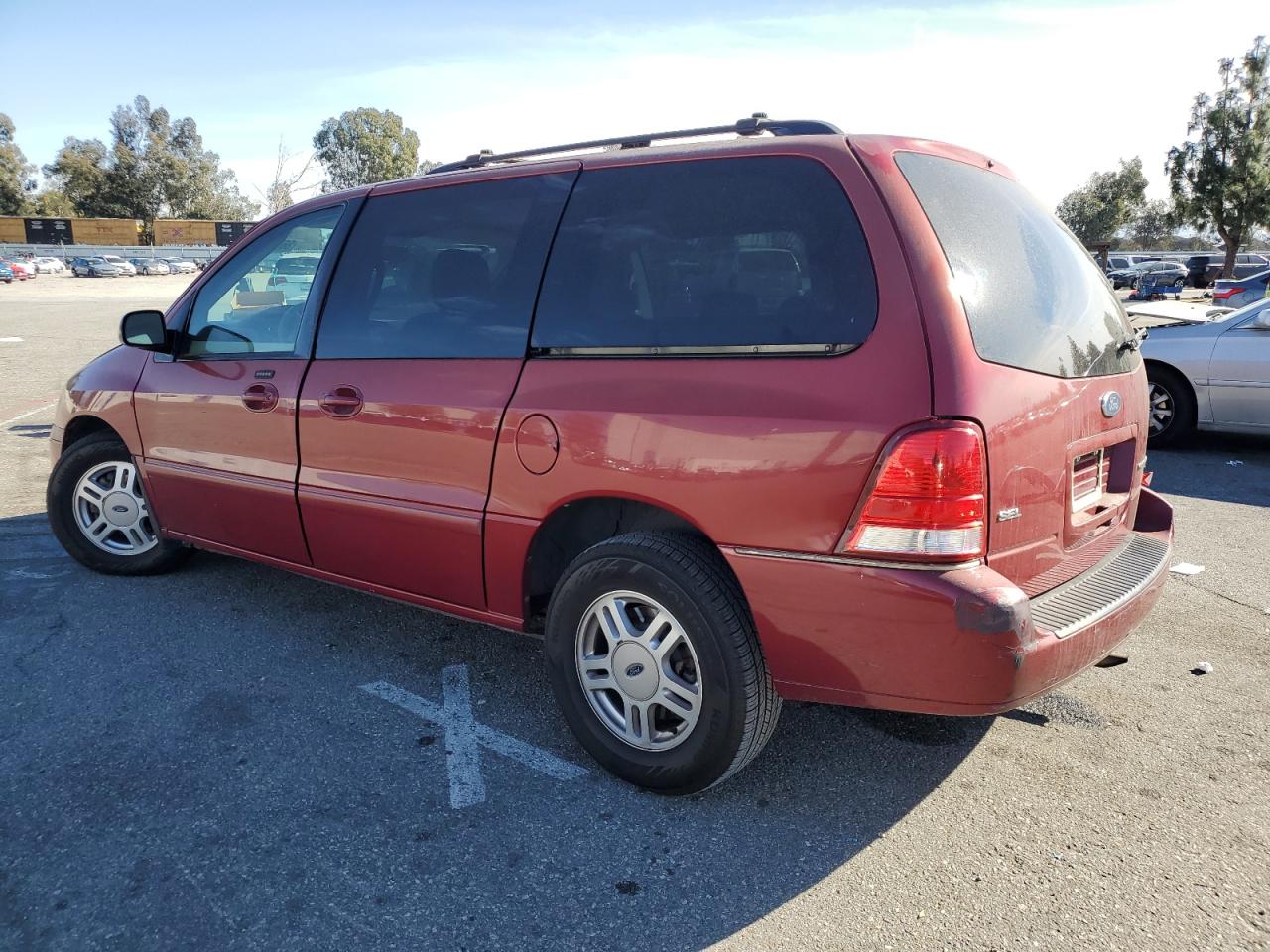 2005 Ford Freestar - Image 2