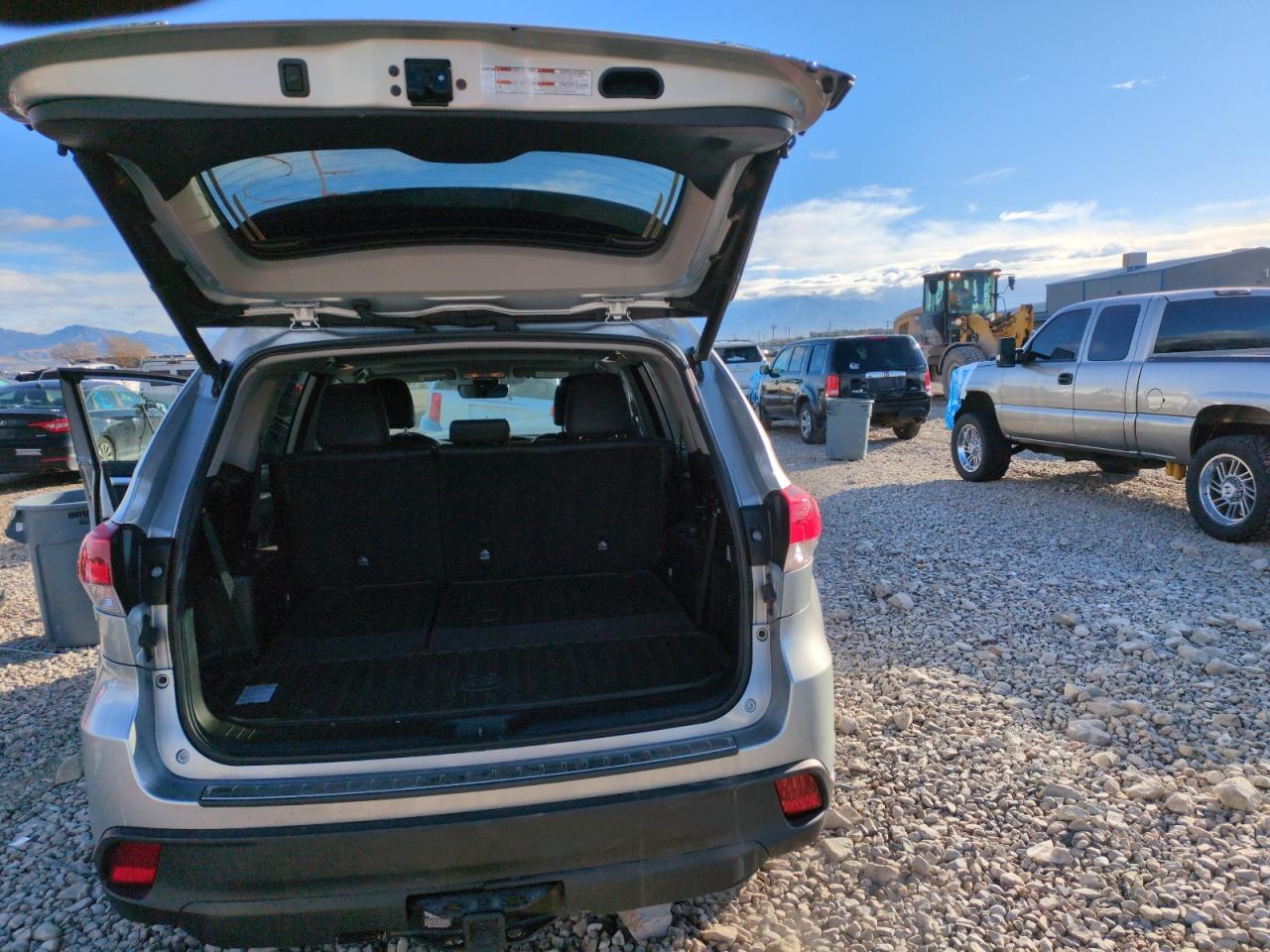 2018 Toyota Highlander - Image 6
