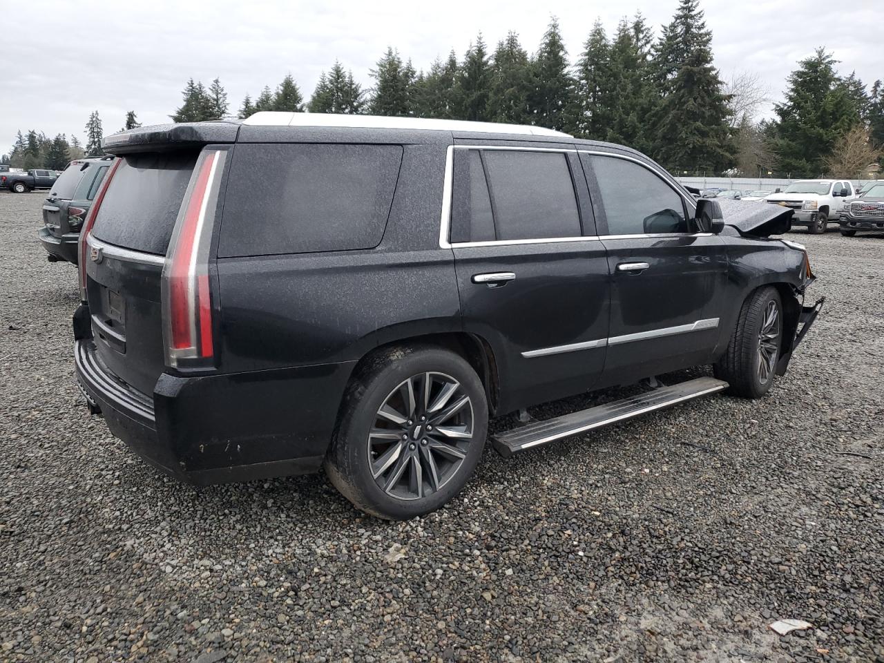 VIN 1GYS4DKJ8HR191808 2017 CADILLAC ESCALADE no.3