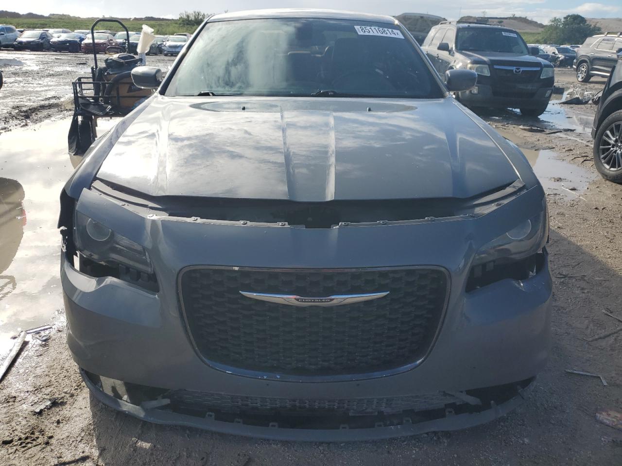 VIN 2C3CCABG4KH559557 2019 CHRYSLER 300 no.5