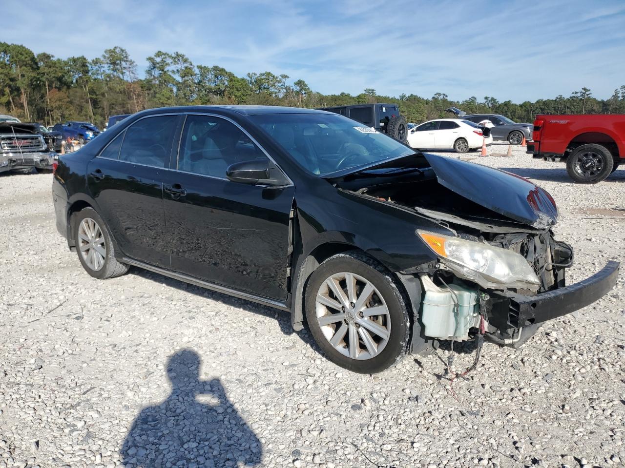 VIN 4T1BF1FK0EU752248 2014 TOYOTA CAMRY no.4