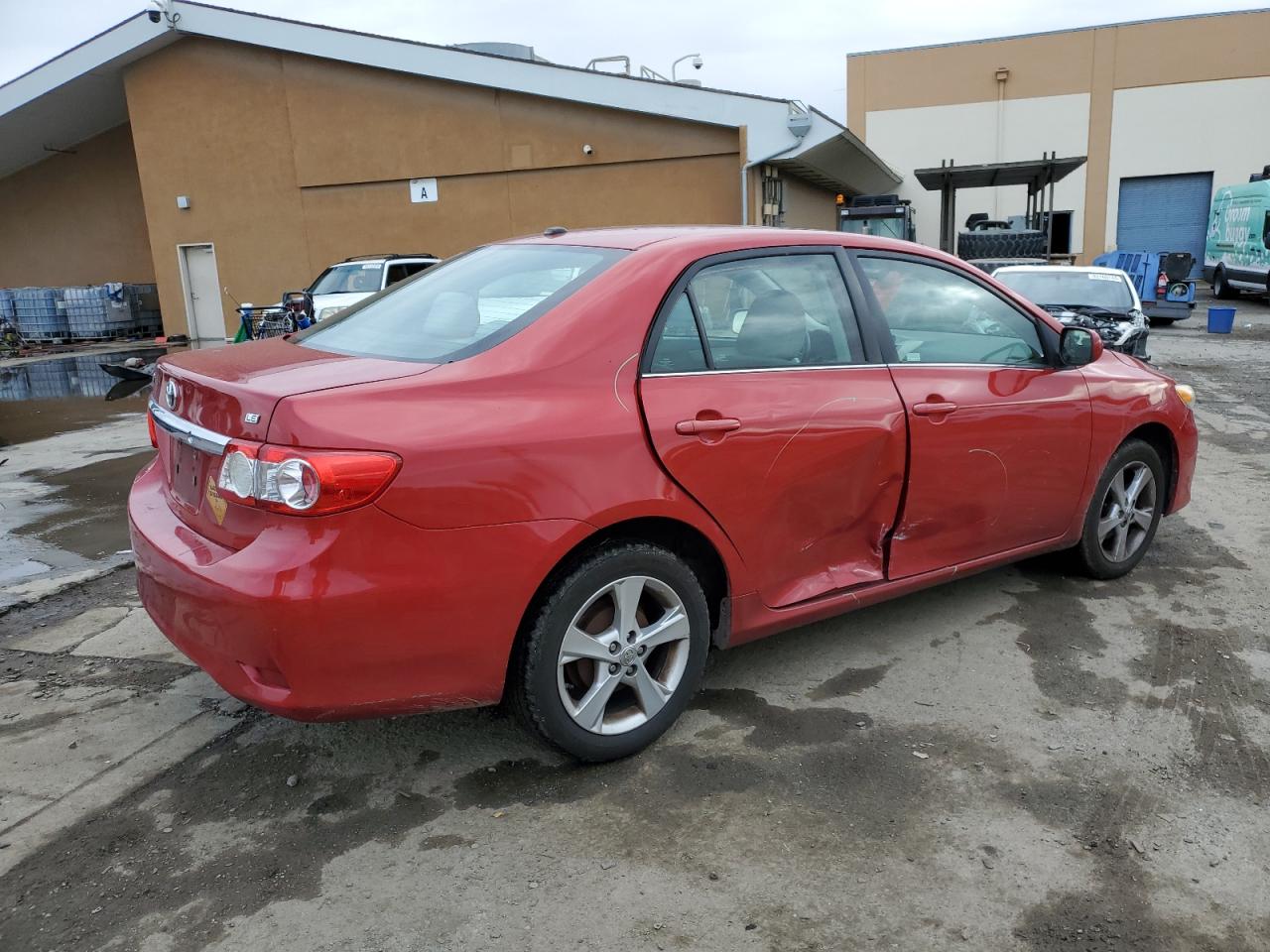 VIN 5YFBU4EEXDP139668 2013 TOYOTA COROLLA no.3