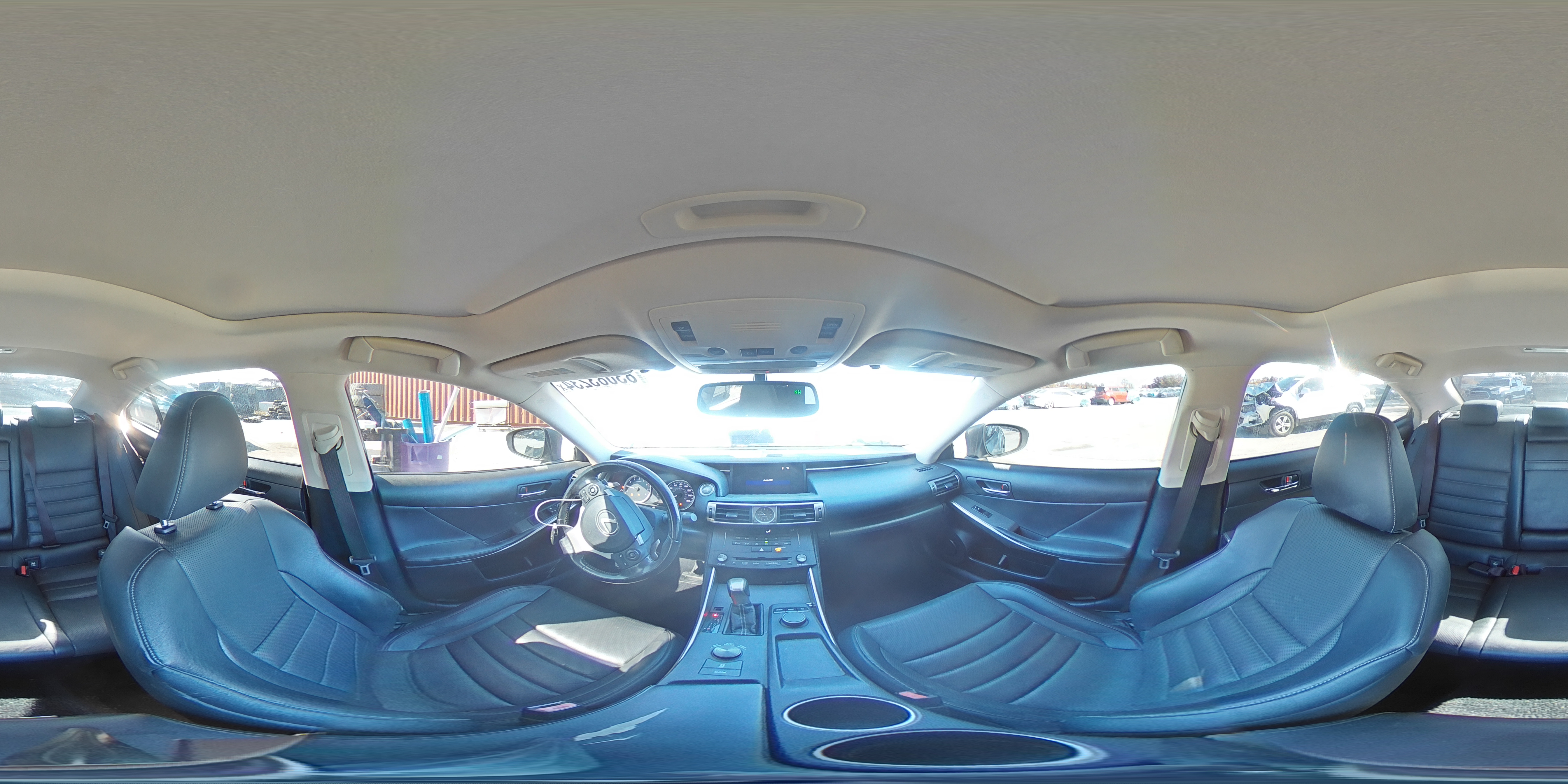 2016 Lexus IS - Image 15
