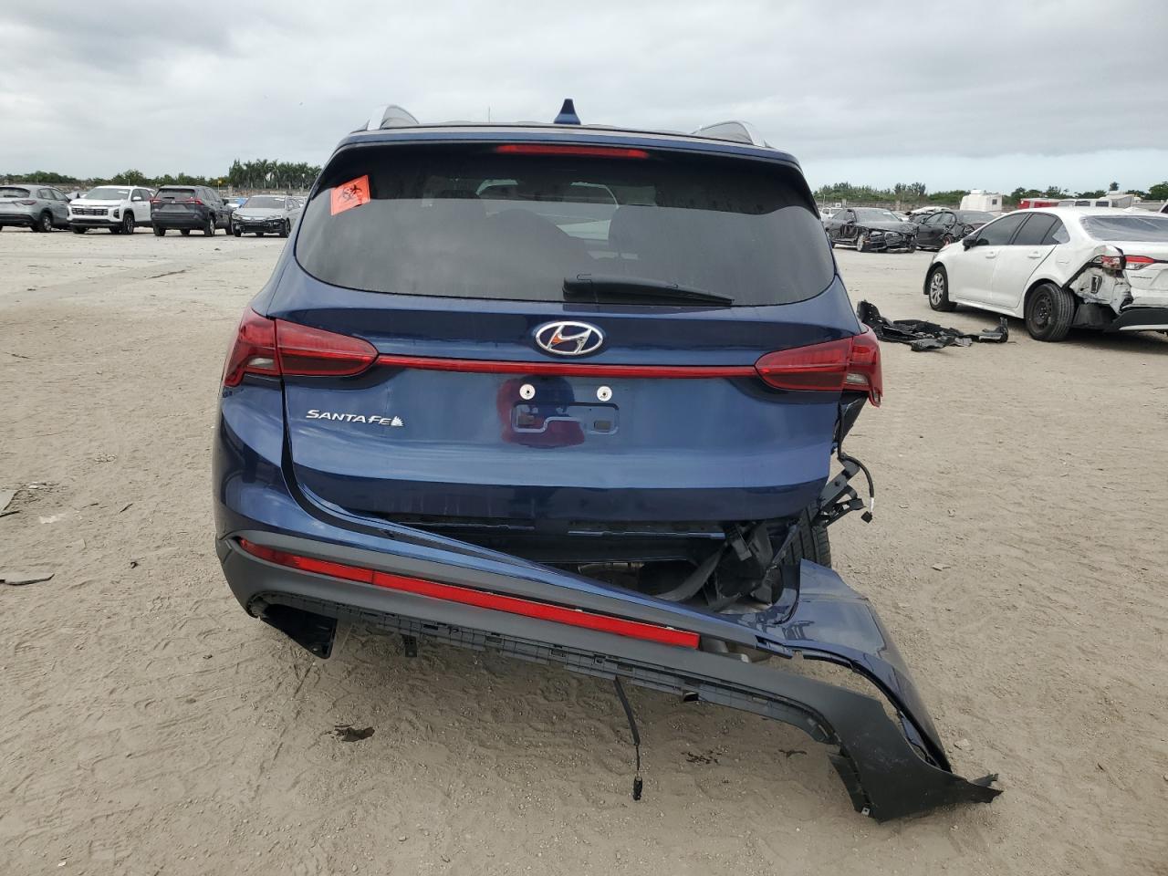 2023 Hyundai Santa Fe - Image 6