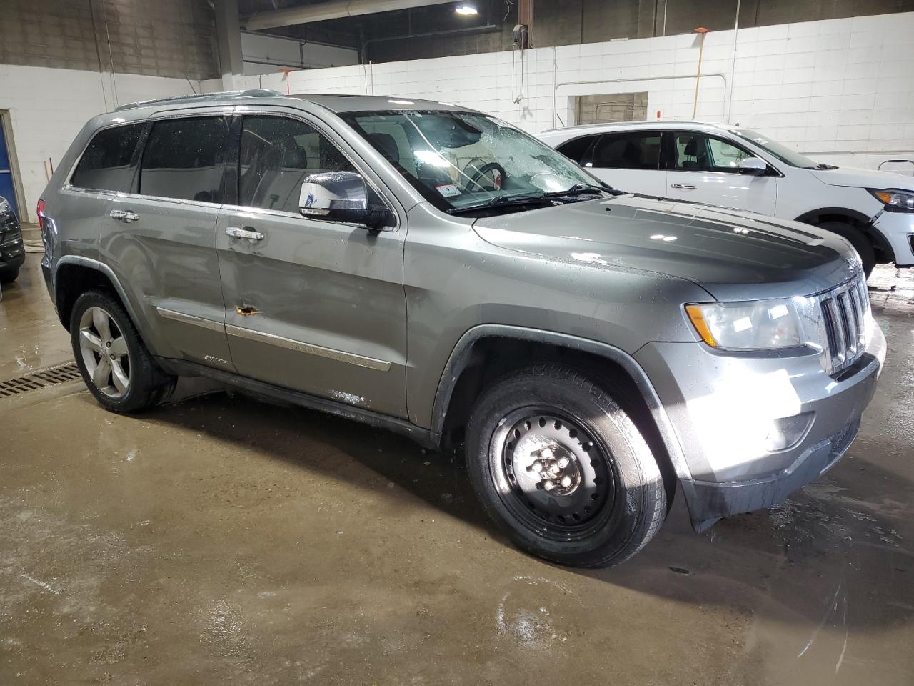 2011 Jeep Grand Cherokee - Image 4