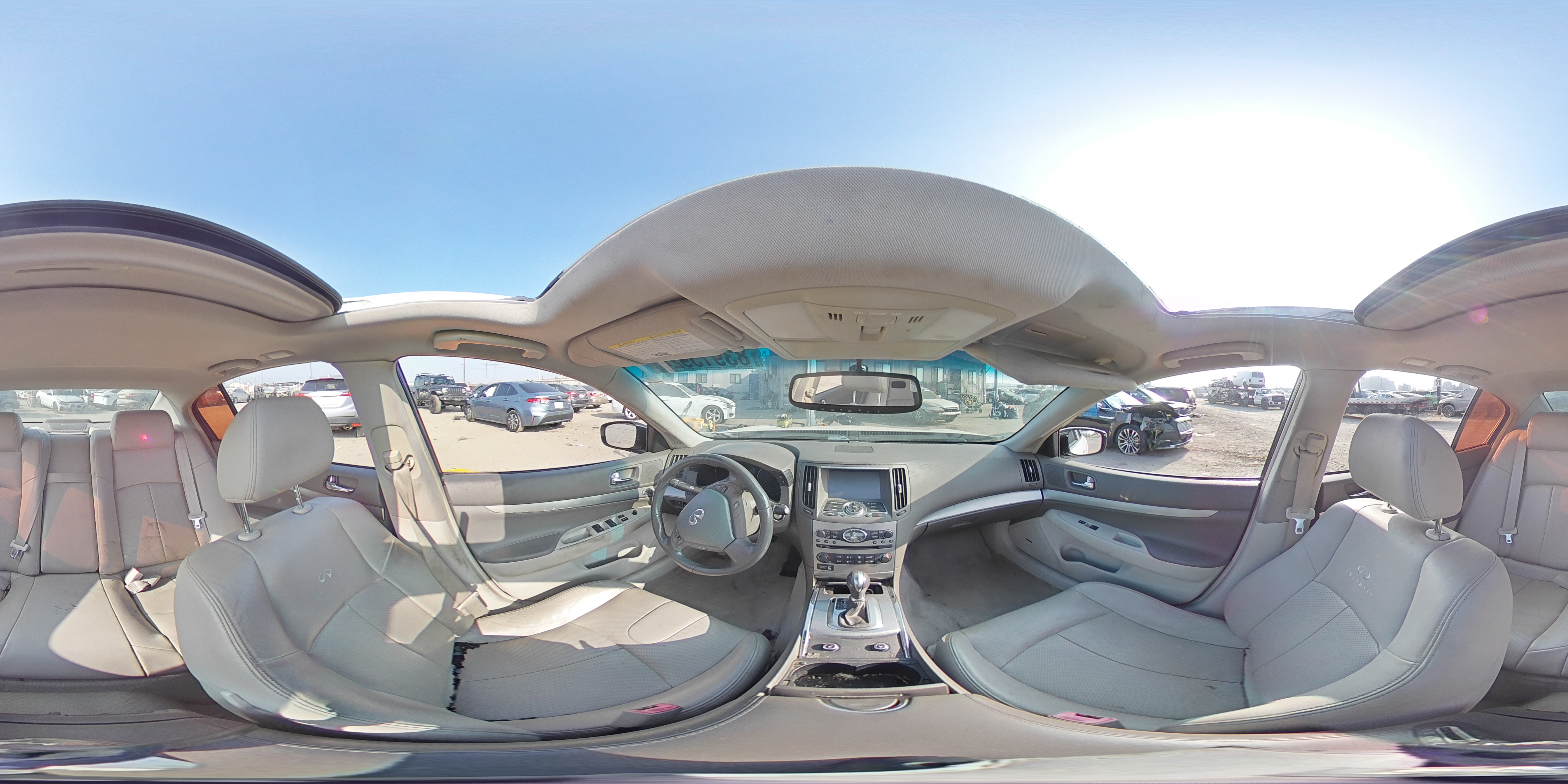 2012 Infiniti G - Image 12