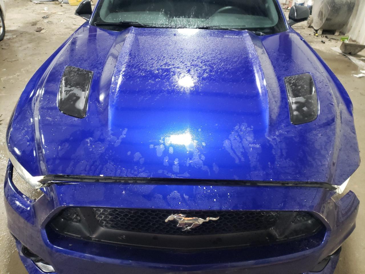 2015 Ford Mustang - Image 11