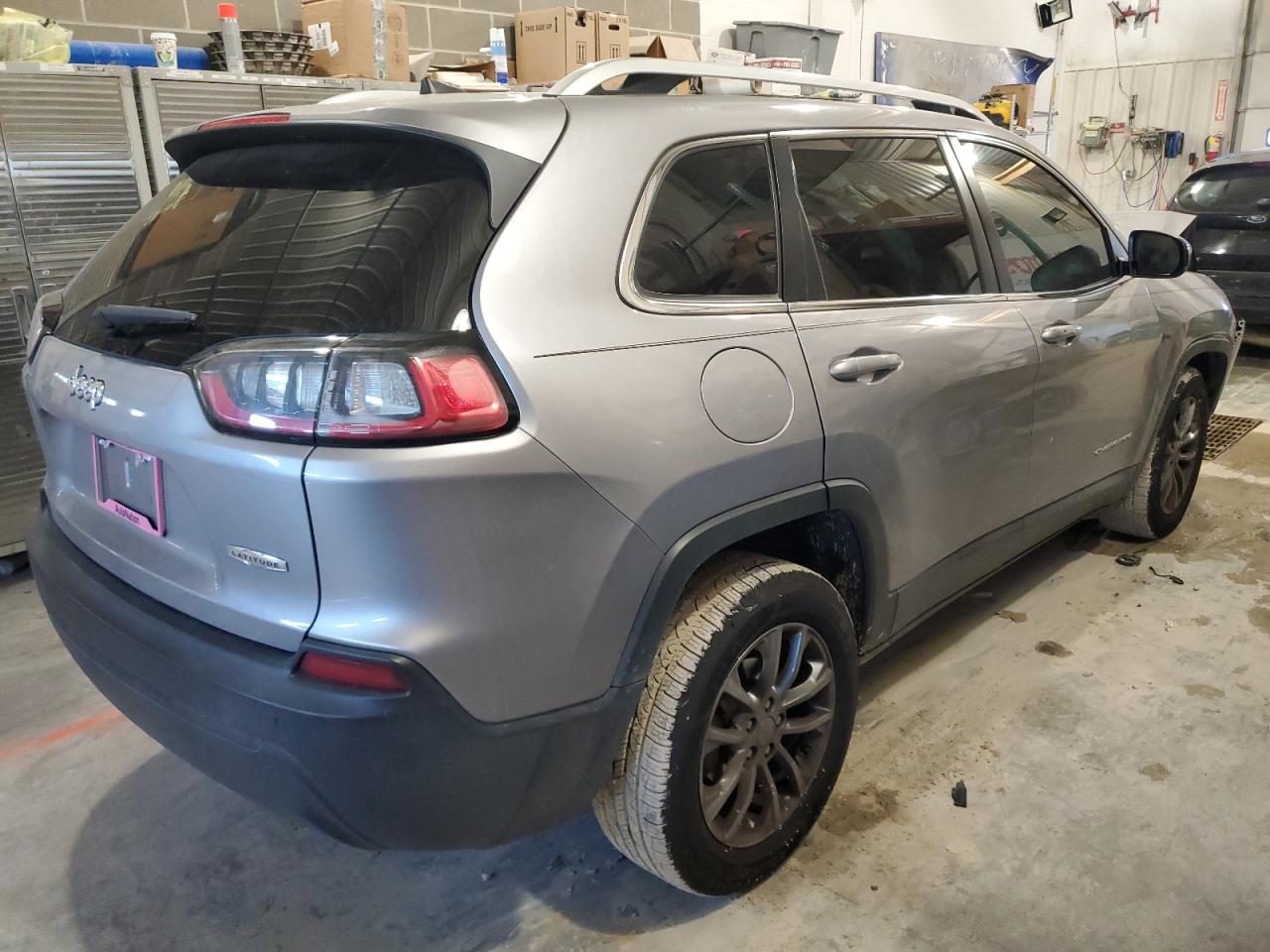 2019 Jeep Grand Cherokee - Image 3