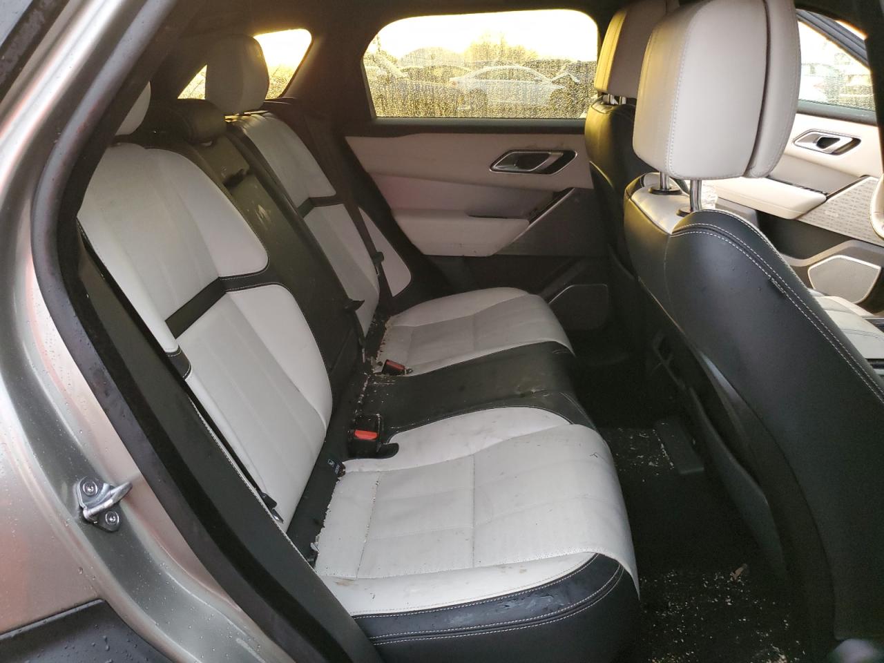 2020 Land Rover Range Rover Velar R-Dynamic Hse VIN: SALYM2EV0LA256668 Lot: 83993484