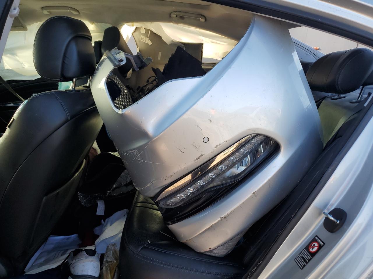 2016 Kia K900 - Image 10