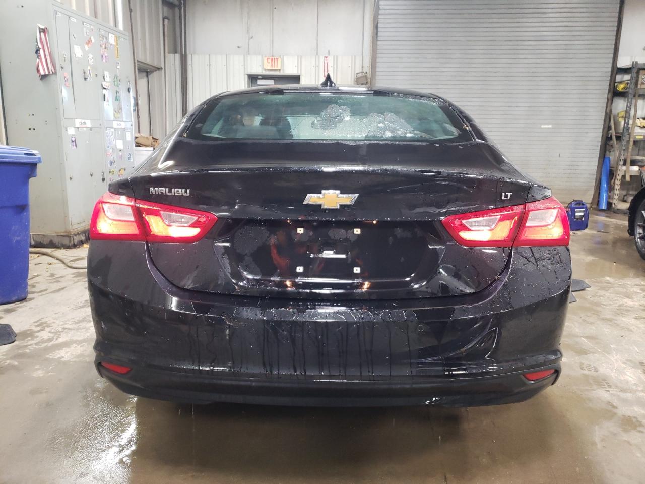 2023 Chevrolet Malibu - Image 6