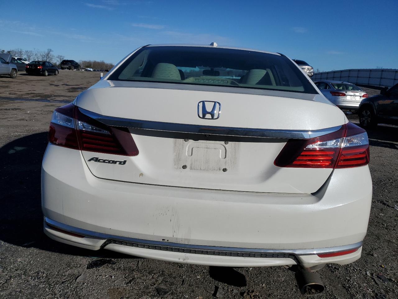 VIN 1HGCR2F74GA007297 2016 HONDA ACCORD no.6