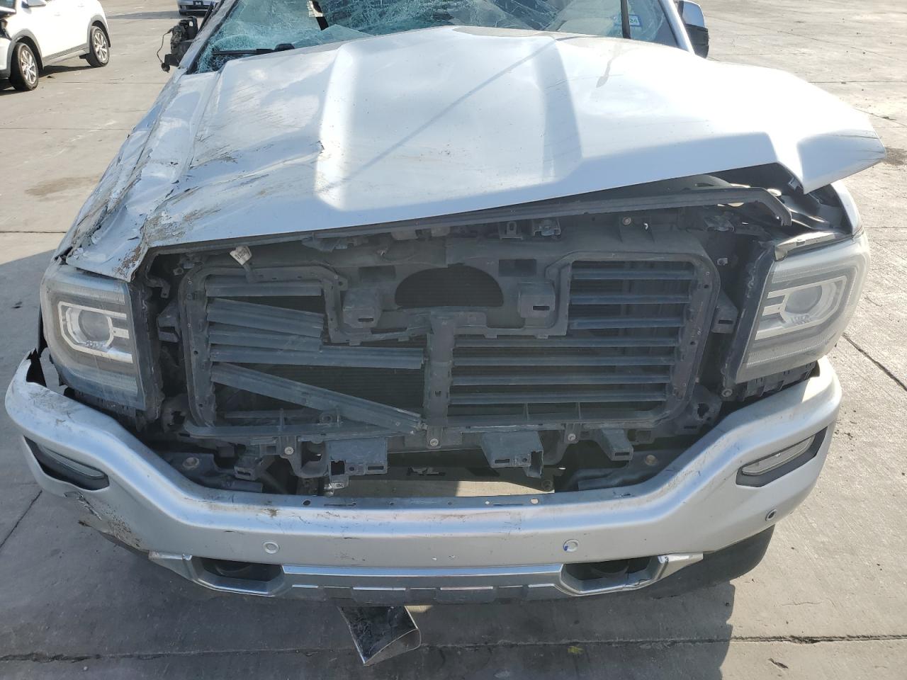 2018 GMC Sierra - Image 12