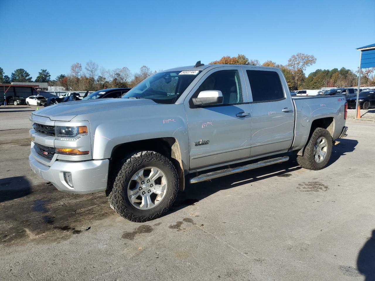 VIN 3GCUKREC4HG356056 2017 CHEVROLET ALL Models no.1